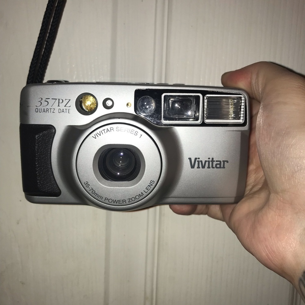 VIVITAR 357PZ film camera